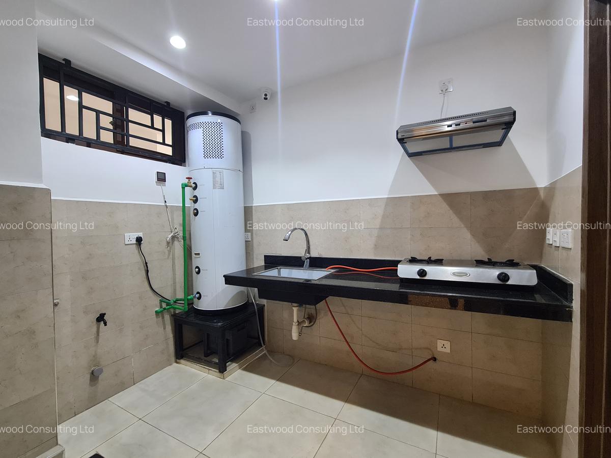 4 Bed Apartment with En Suite at Swami Bapa Road - 4