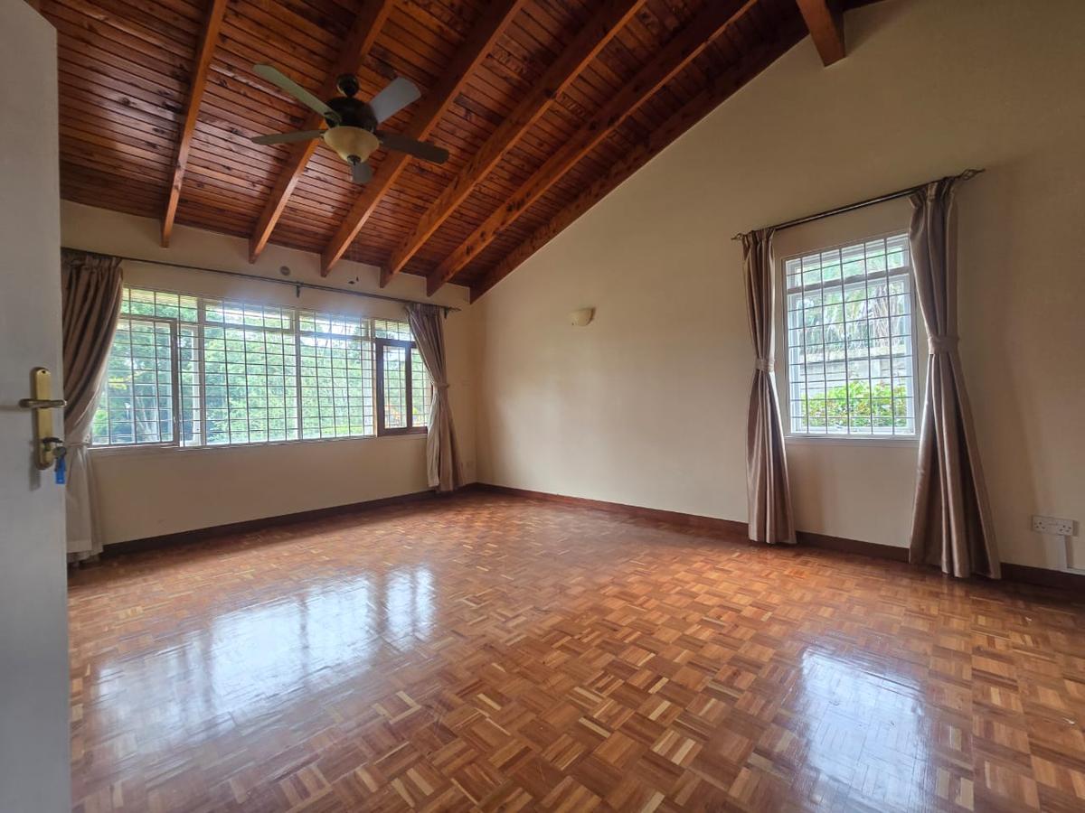 4 Bed House with En Suite in Runda - 13