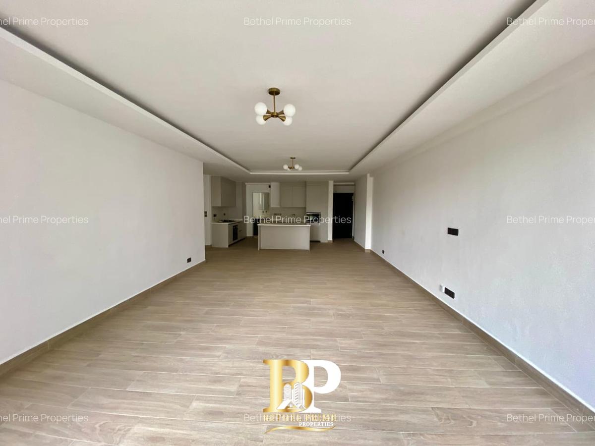 3 Bed Apartment with En Suite in Riverside - 3