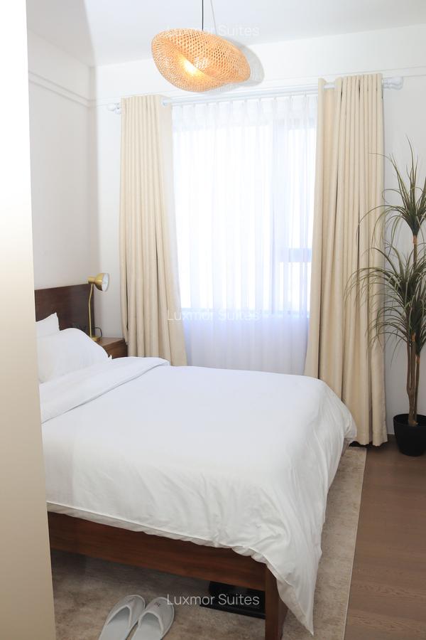 Serviced 2 Bed Apartment with En Suite at Chania Road - 3