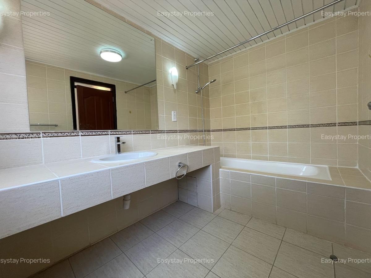 4 Bed Townhouse in Muthaiga - 9