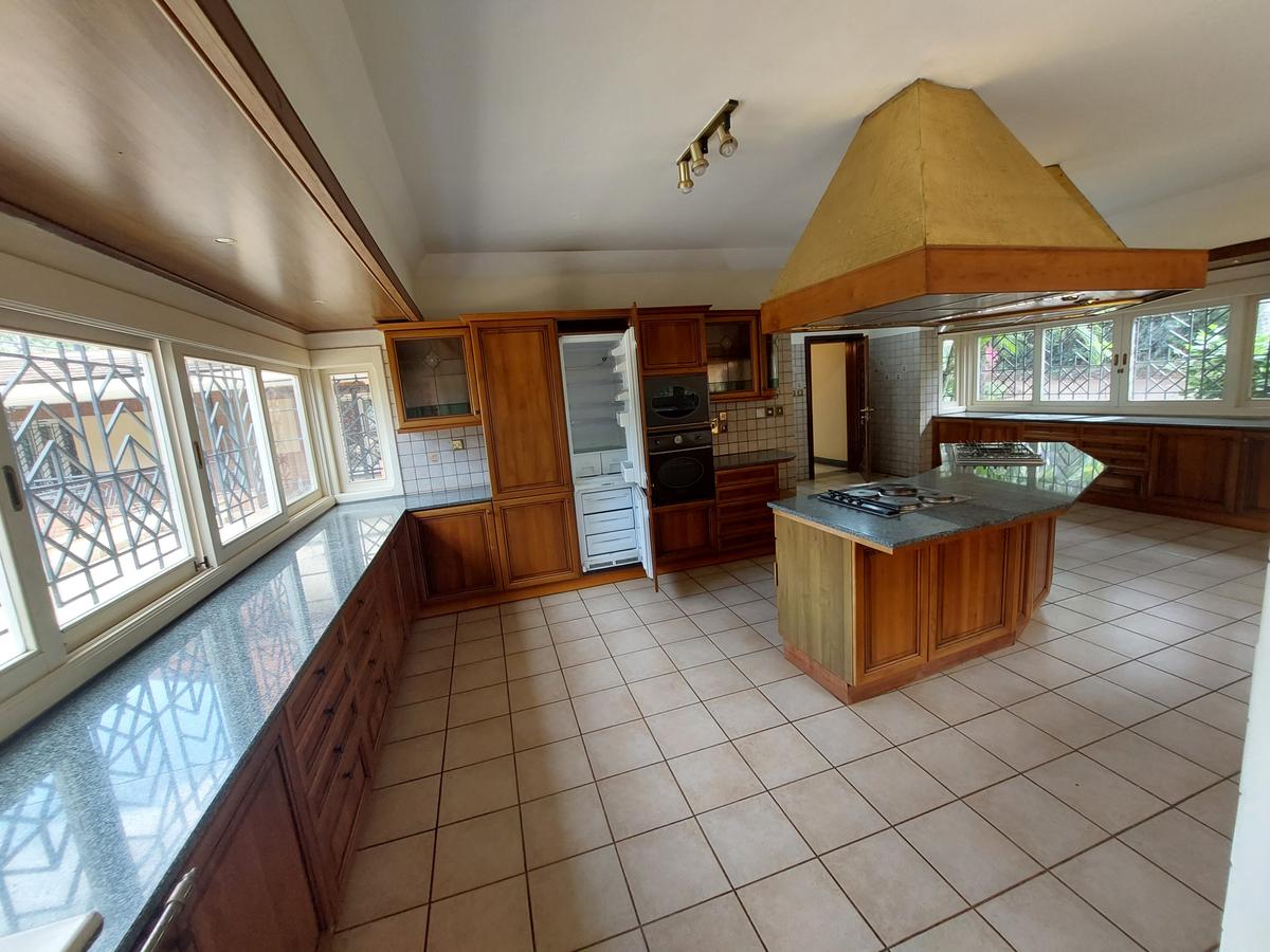 5 Bed House with En Suite at Muthaiga Close - 15