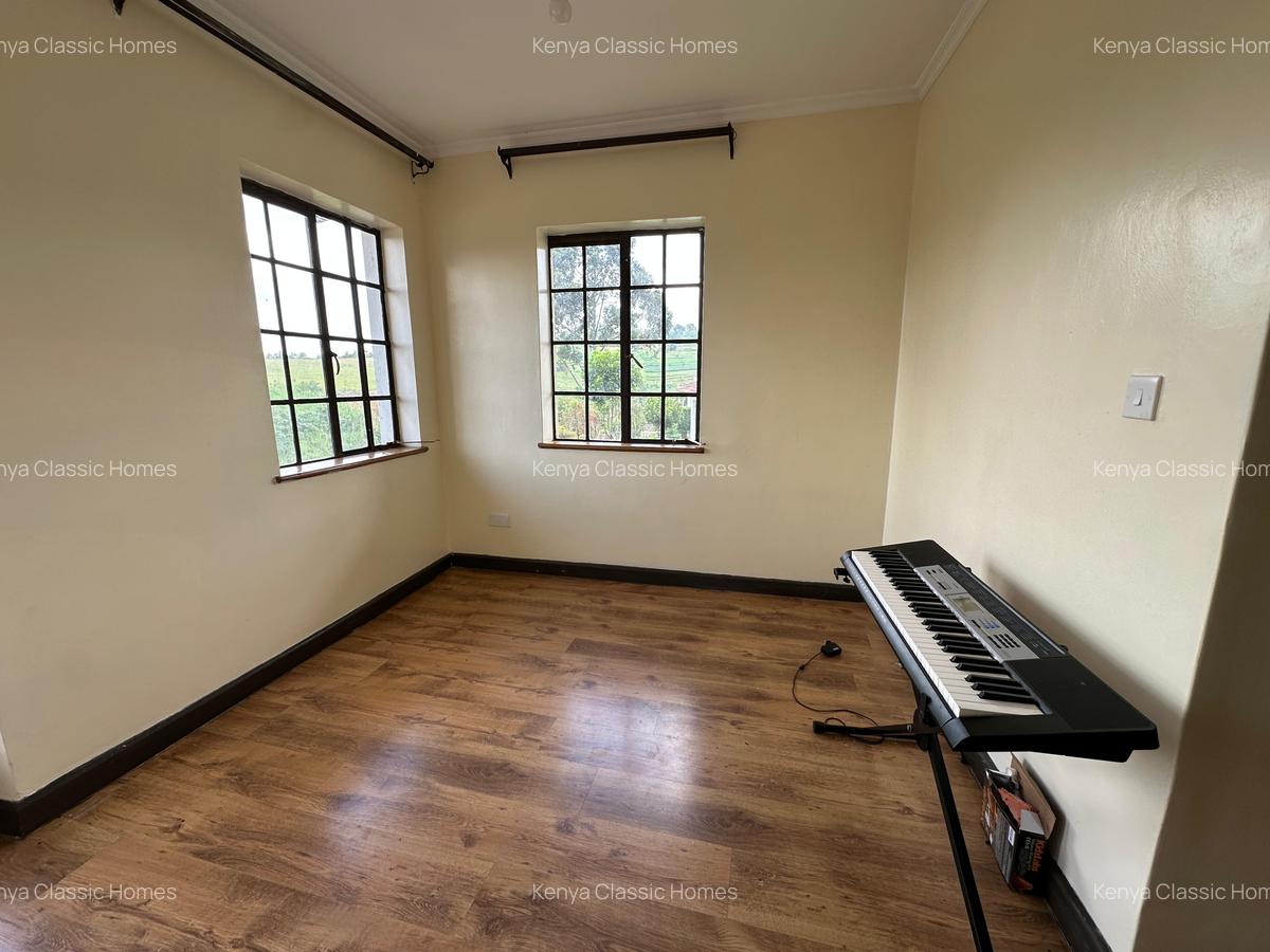 4 Bed House with En Suite at Redhill - 10