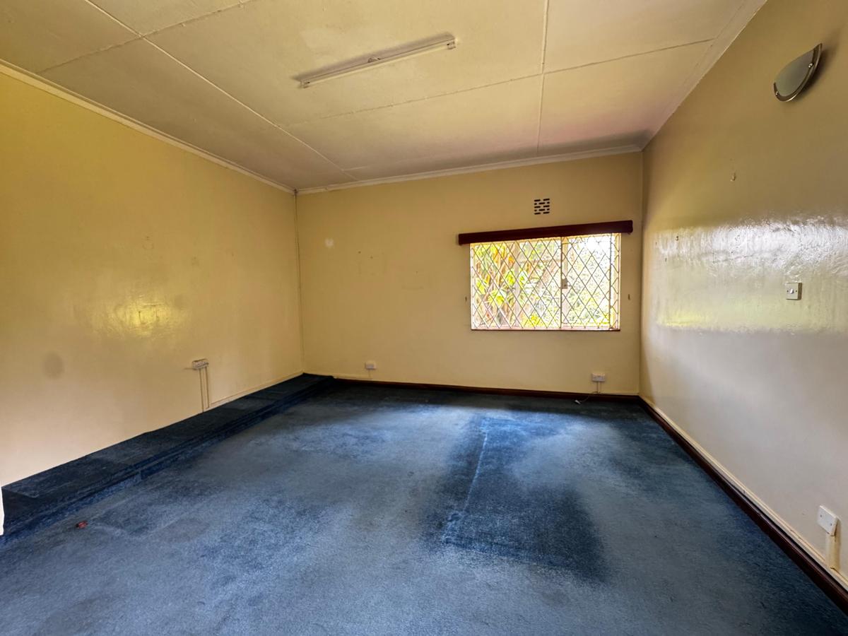 1 ac Commercial Property with Parking in Riverside - 17