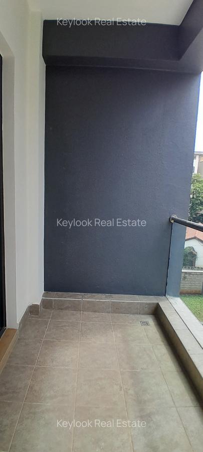 1 Bed Apartment with En Suite at Lavington - 3