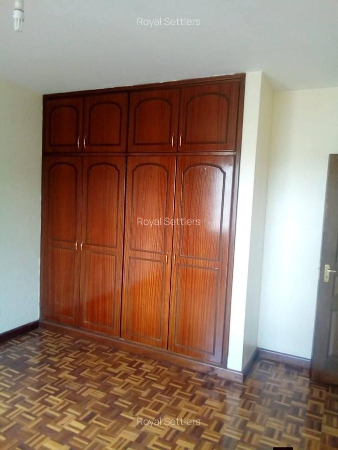 4 Bed Apartment with En Suite at Brookside Grove - 2