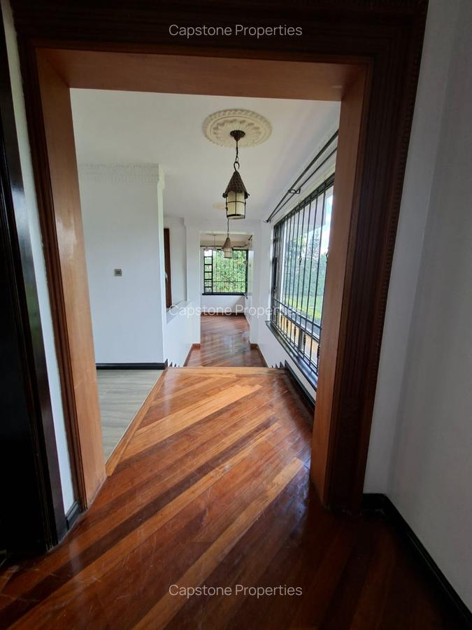 6 Bed House with En Suite in Runda - 18