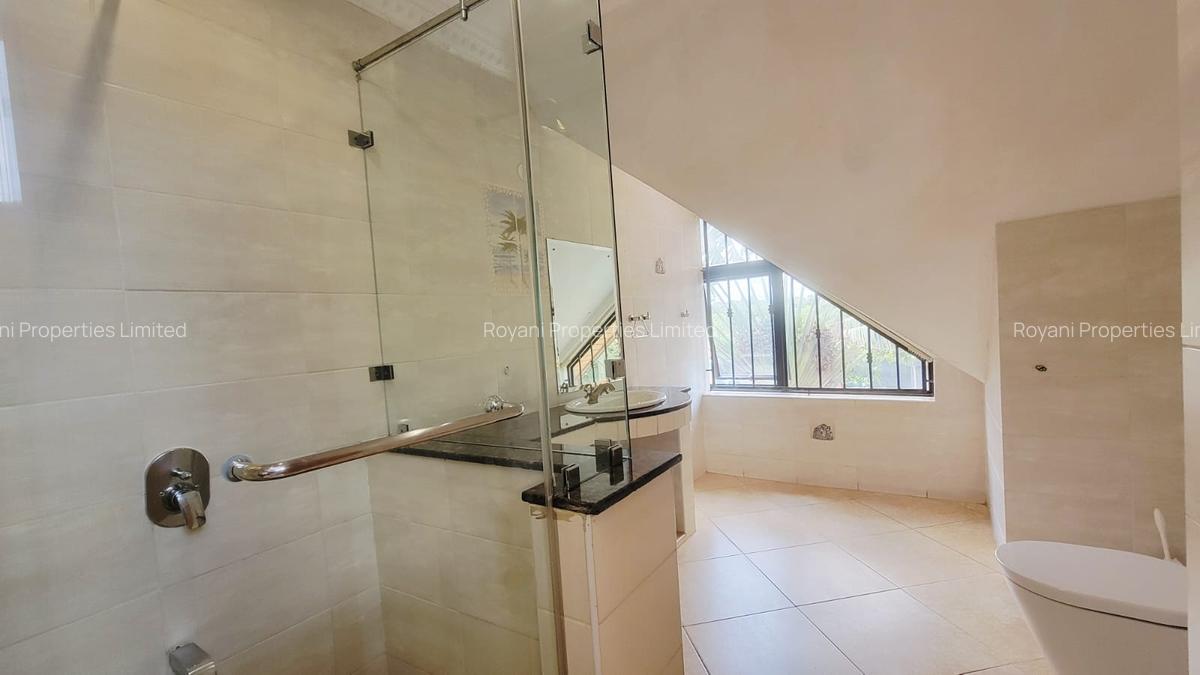 5 Bed House with En Suite in Thika Road - 15