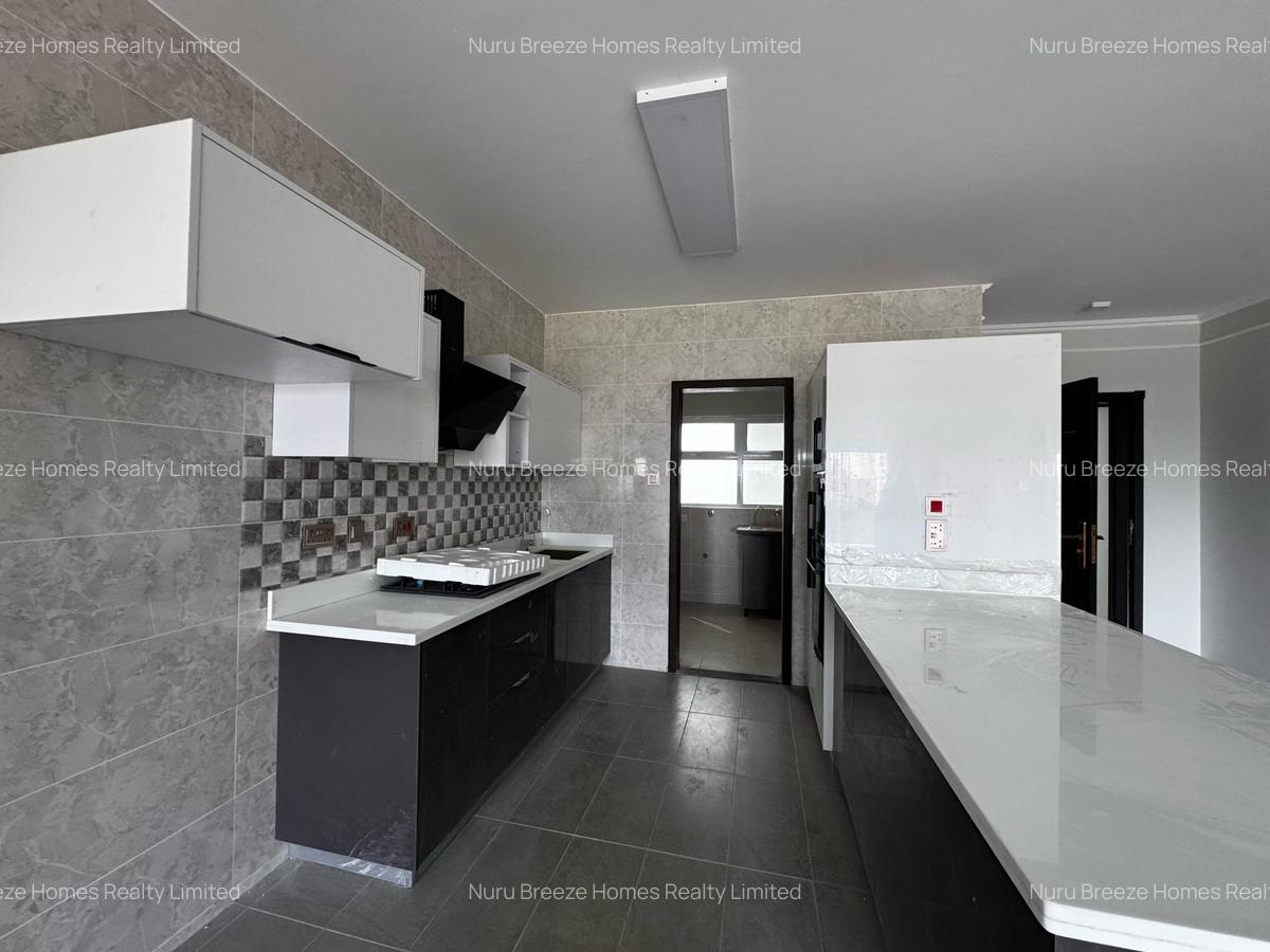 2 Bed Apartment with En Suite in Riverside - 3