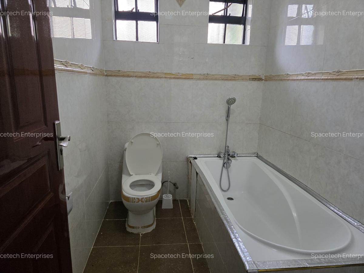 6 Bed House with En Suite in Runda - 7