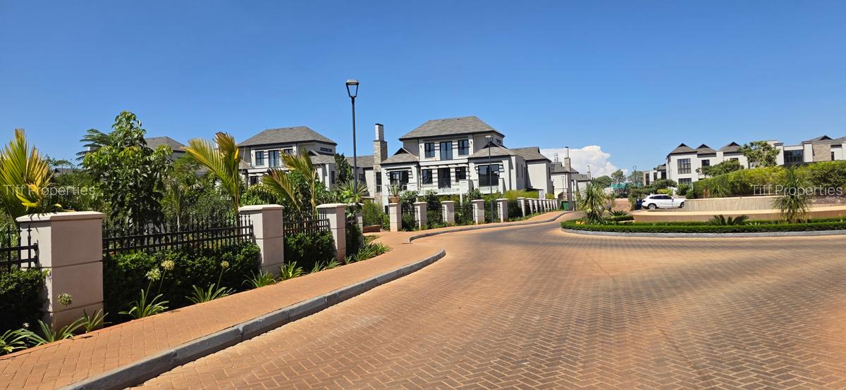 5 Bed Townhouse in Runda - 13