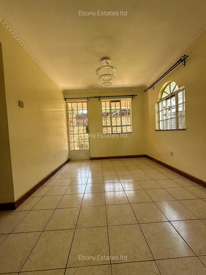 4 Bed Villa with En Suite in Lavington - 9