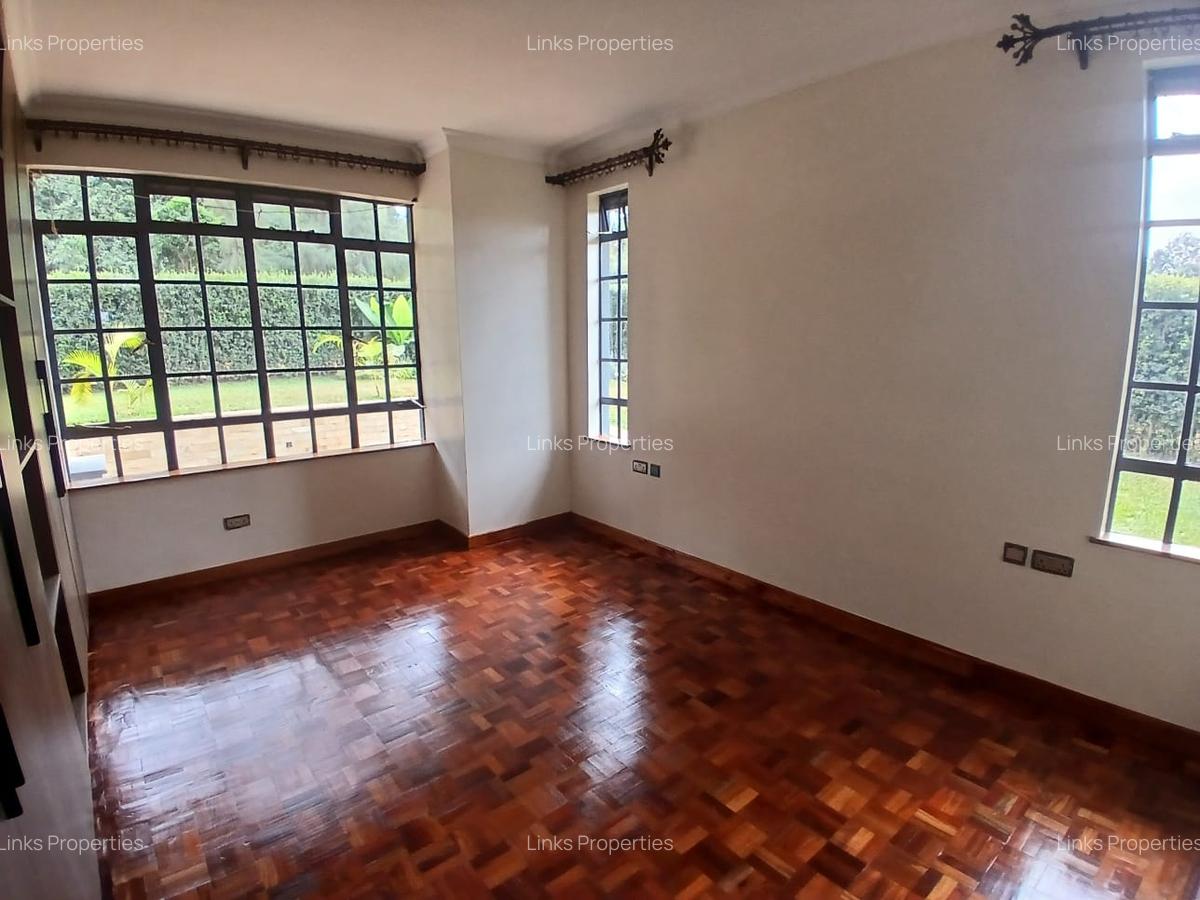 5 Bed Townhouse with En Suite at Karen - 5