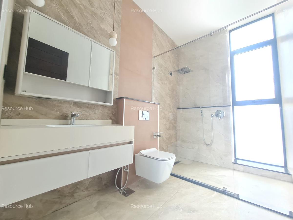 5 Bed House with En Suite at Nyari - 11