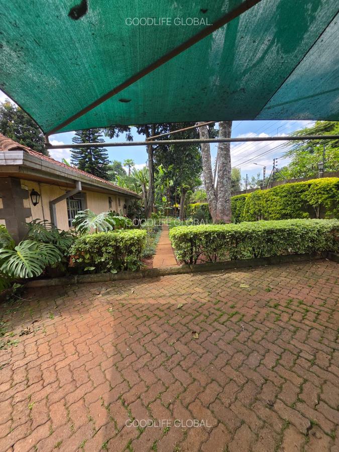 4 Bed House with En Suite at Kyuna - 8