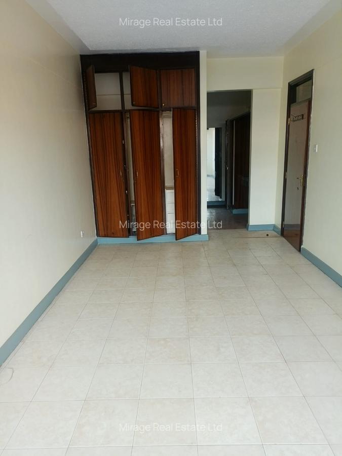 4 Bed Apartment with Borehole in Kilimani - 5
