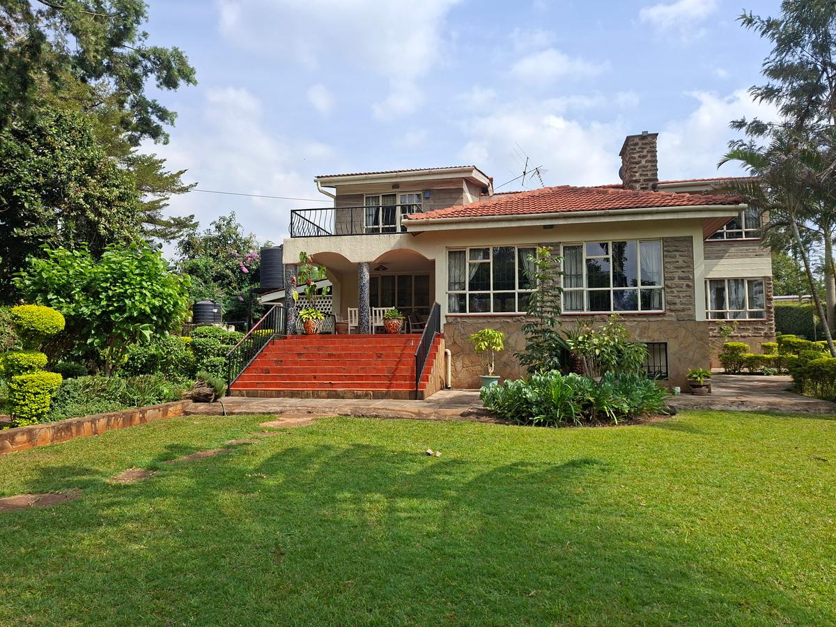 4 Bed House with En Suite at Off Un Avenue - 2
