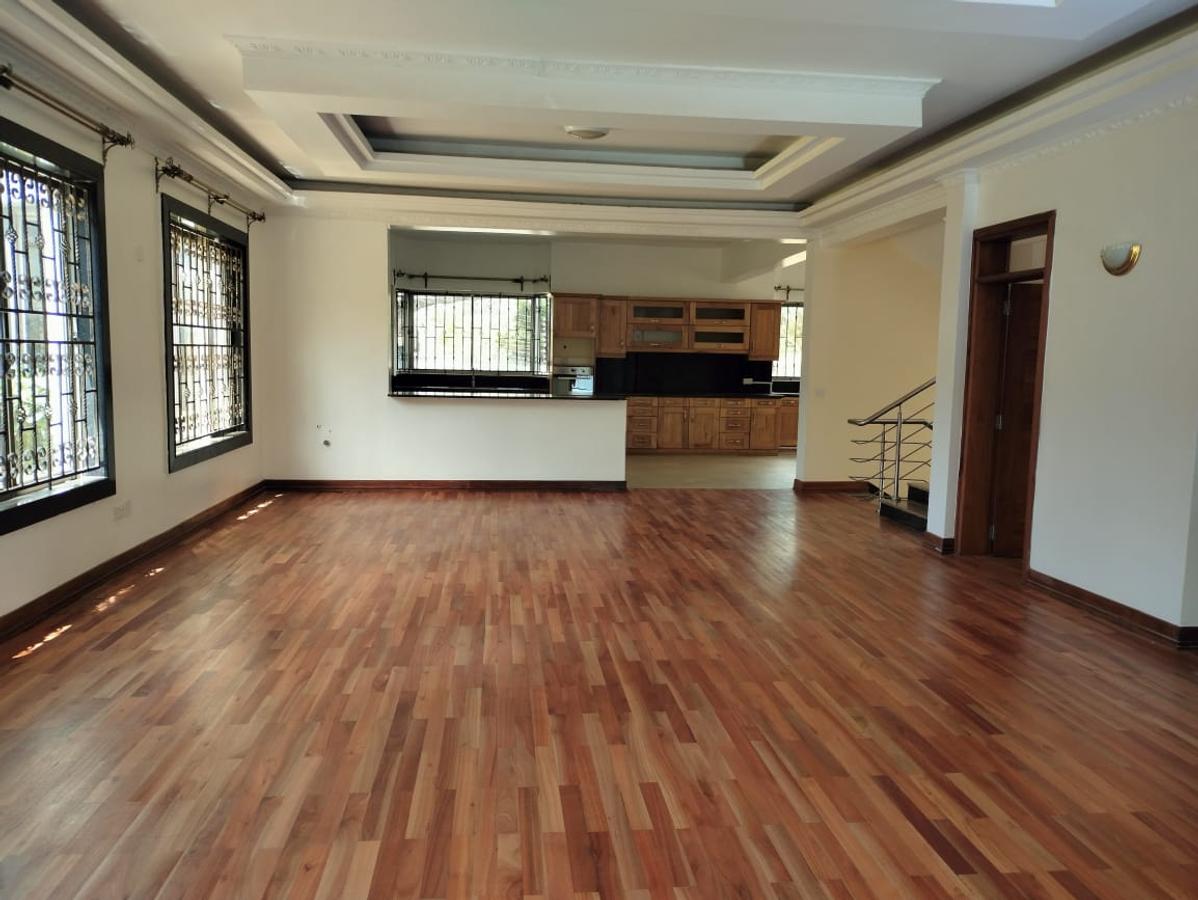 5 Bed Townhouse with En Suite at Off Peponi Road - 3