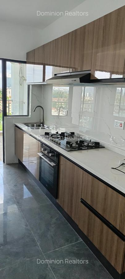 2 Bed Apartment with En Suite at Riverside Drive - 4