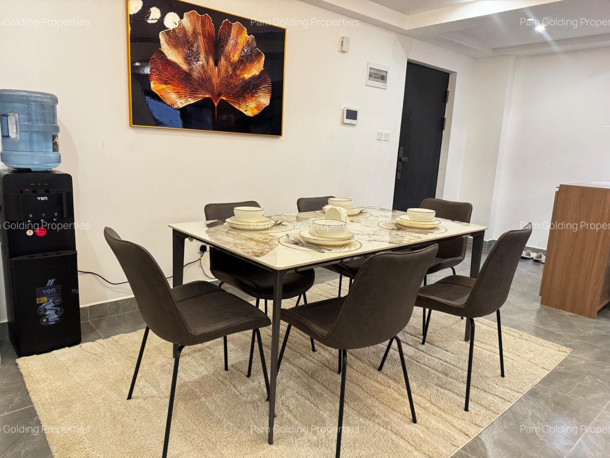 Furnished 3 Bed Apartment with En Suite in Riverside - 6