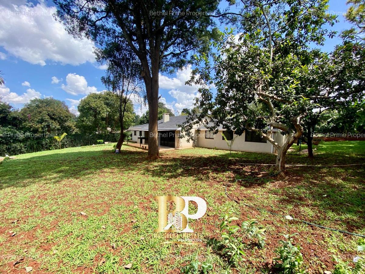 4 Bed House with En Suite at Loresho Crescent - 17