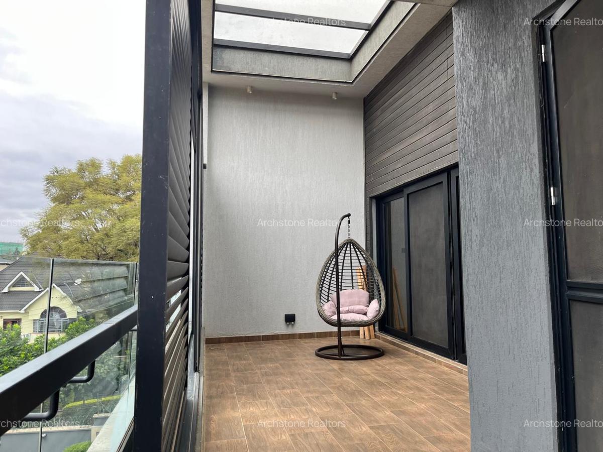 4 Bed Townhouse with En Suite in Lavington - 6