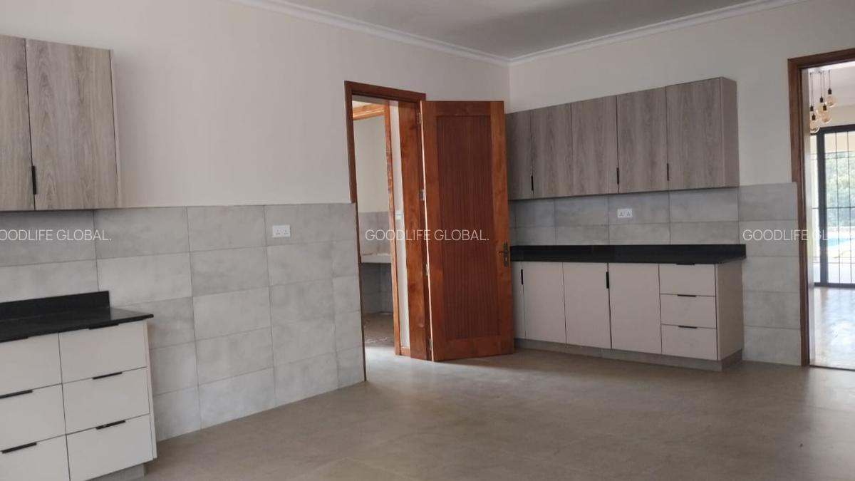 5 Bed House with En Suite at Loresho - 10