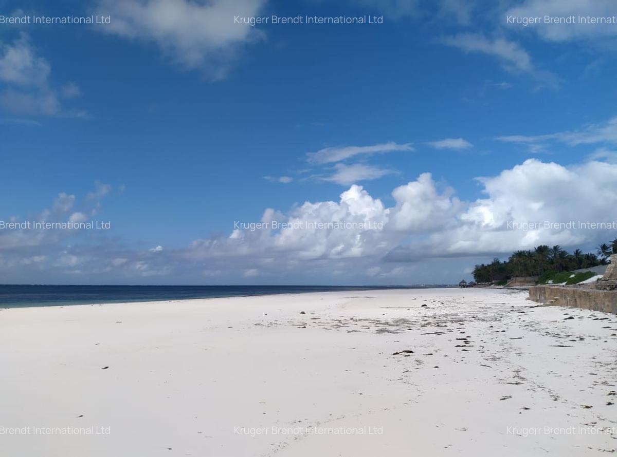 4 Bed Villa with En Suite in Bofa - 5