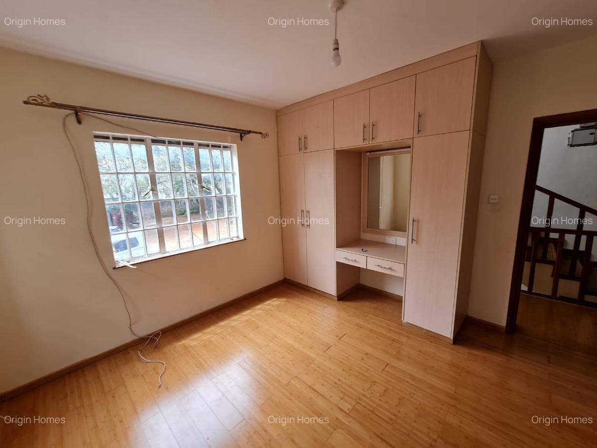 4 Bed Townhouse with En Suite at Kileleshwa - 15