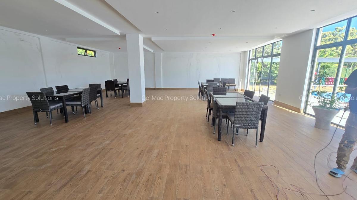 4 Bed Apartment with En Suite in Rosslyn - 6