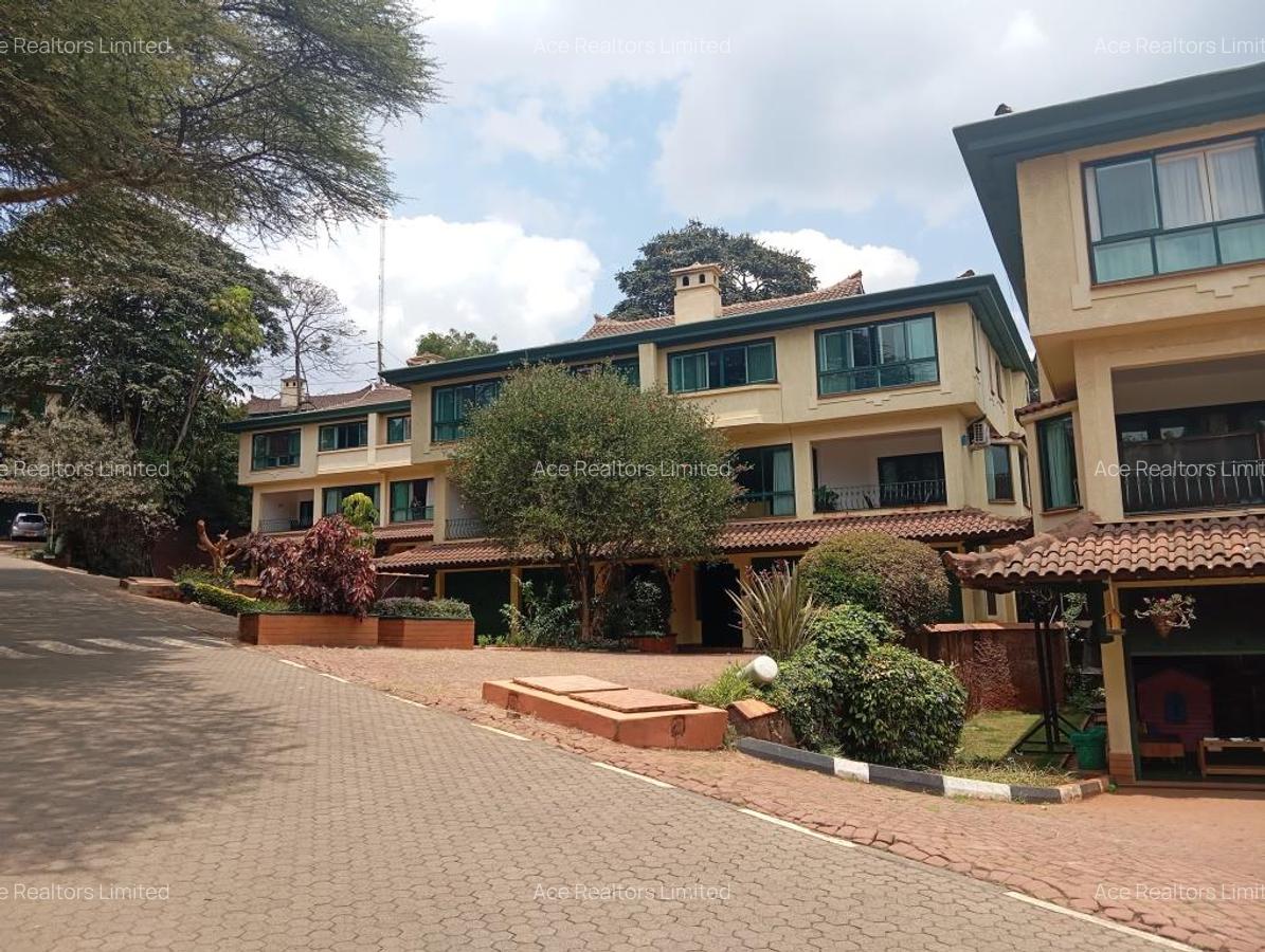 3 Bed Townhouse with En Suite at Nairobi - 14