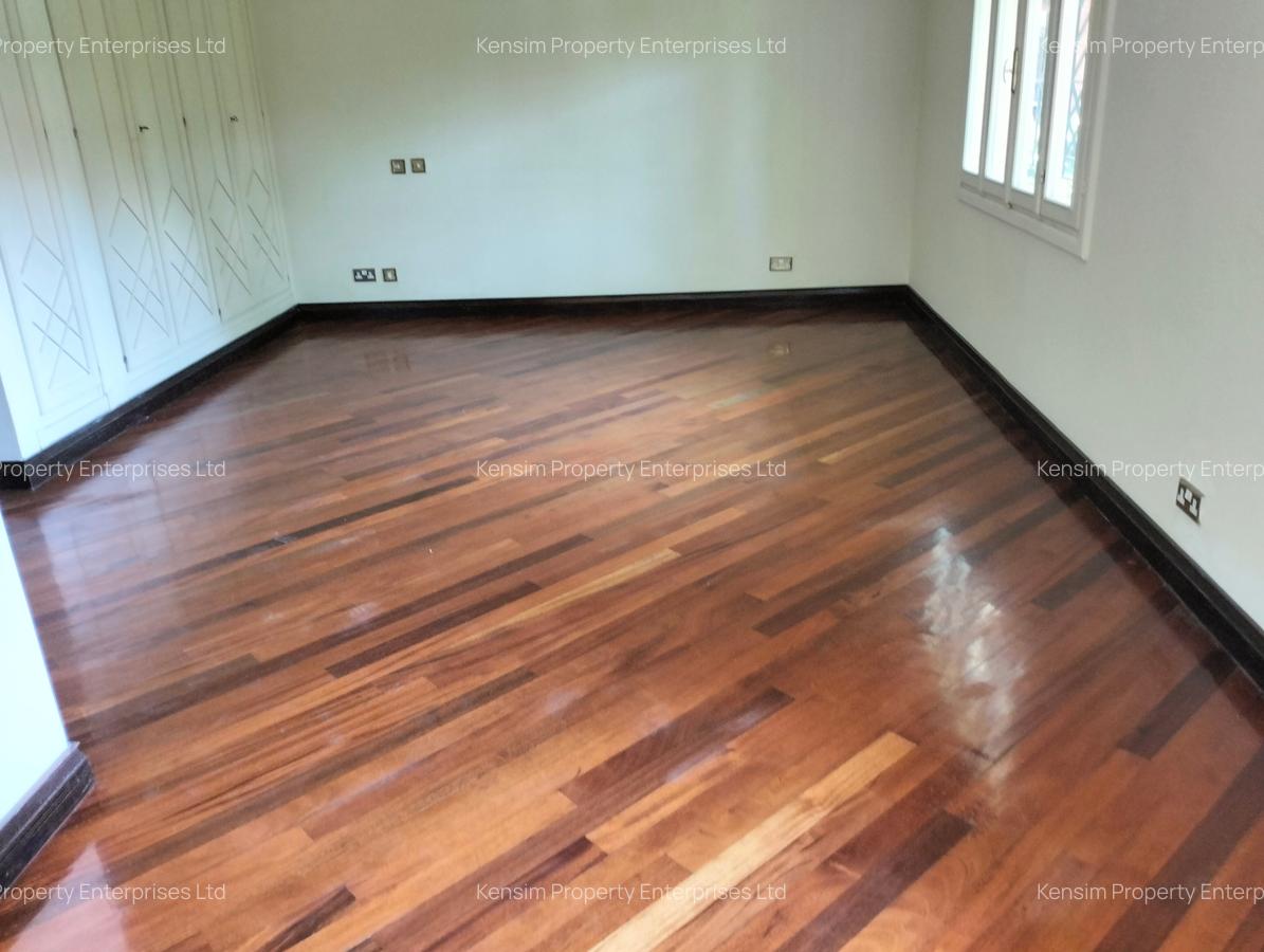 5 Bed House with En Suite in Muthaiga - 12