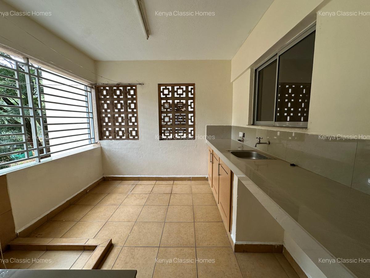 4 Bed Apartment with En Suite at Lavington - 7