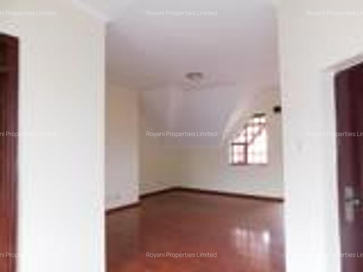 3 Bed Apartment with En Suite in Kiambu Road - 11