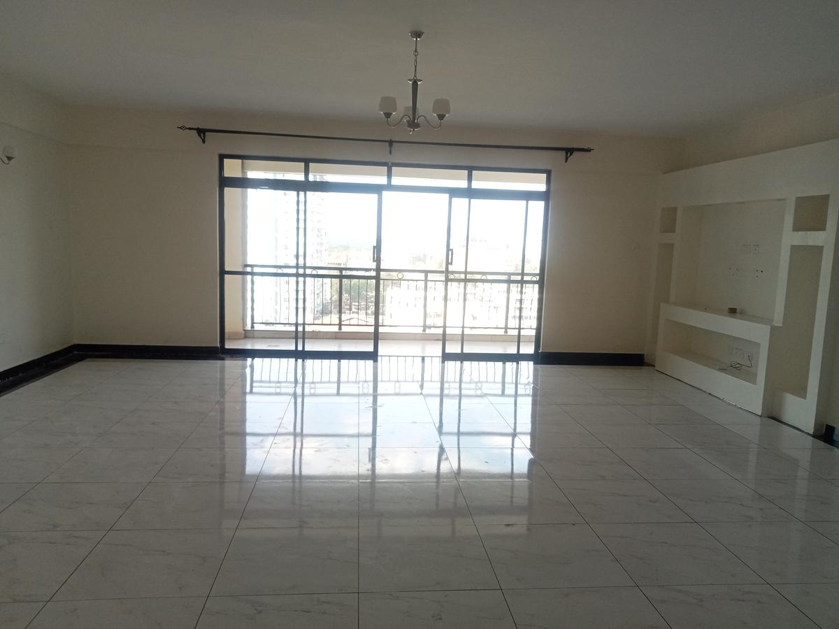 3 Bed Apartment with En Suite at Parklands - 4