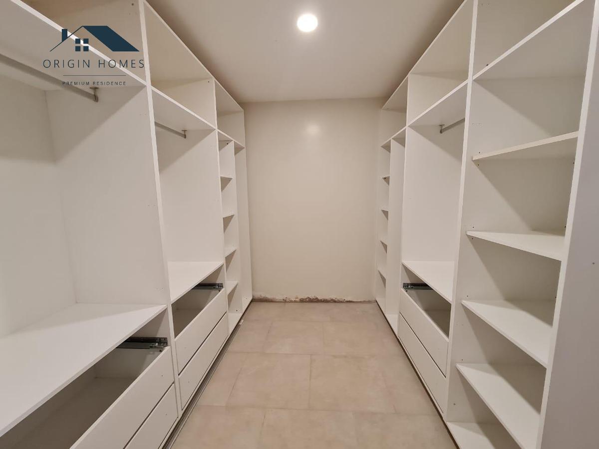 4 Bed House with En Suite at Lavington - 13
