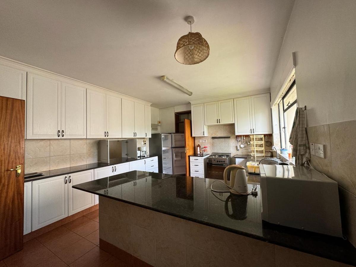 3 Bed Apartment with En Suite in Kilimani - 6