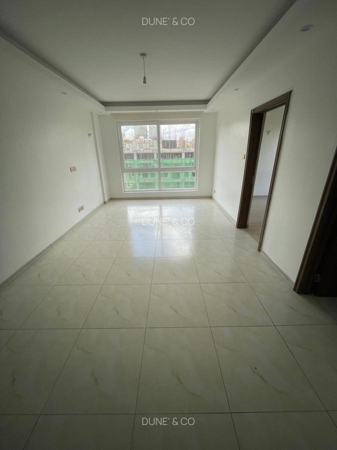 1 Bed Apartment with En Suite in Westlands Area - 1