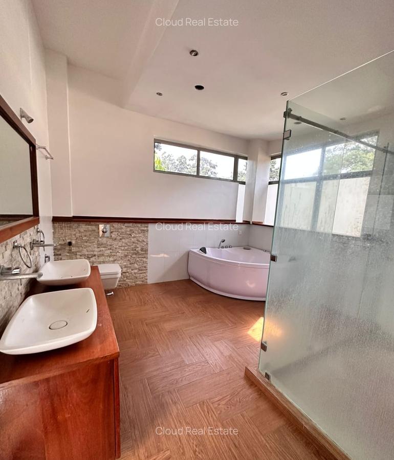 6 Bed Villa with En Suite in Karen - 12