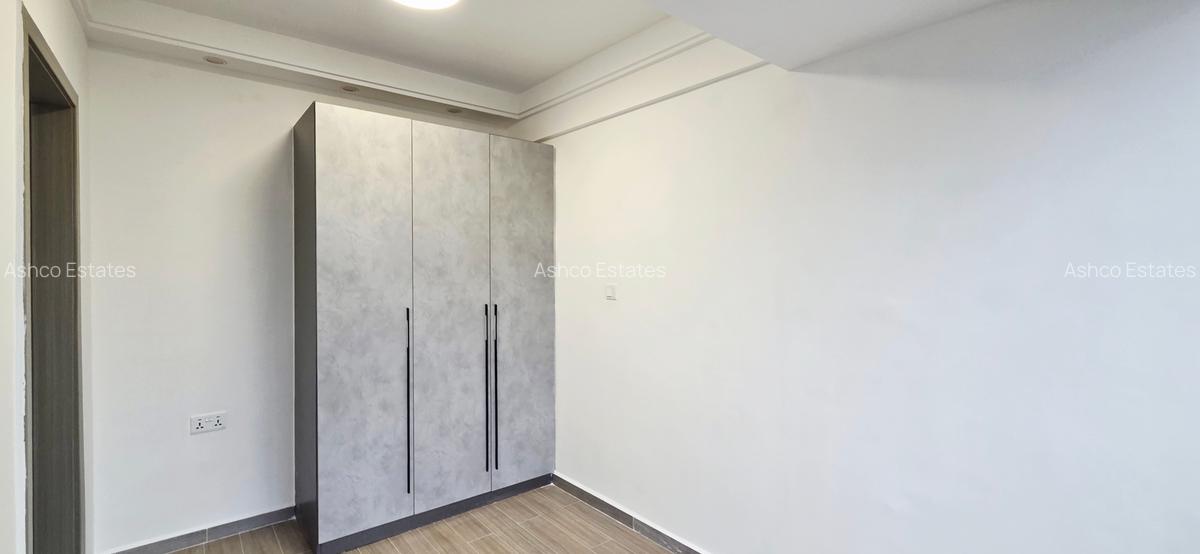 1 Bed Apartment with Gym in Riverside - 4