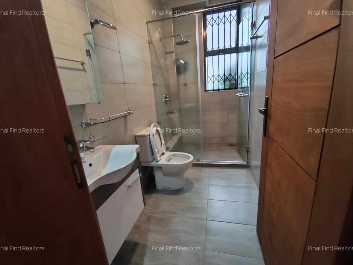 7 Bed Townhouse with En Suite in Nyari - 18