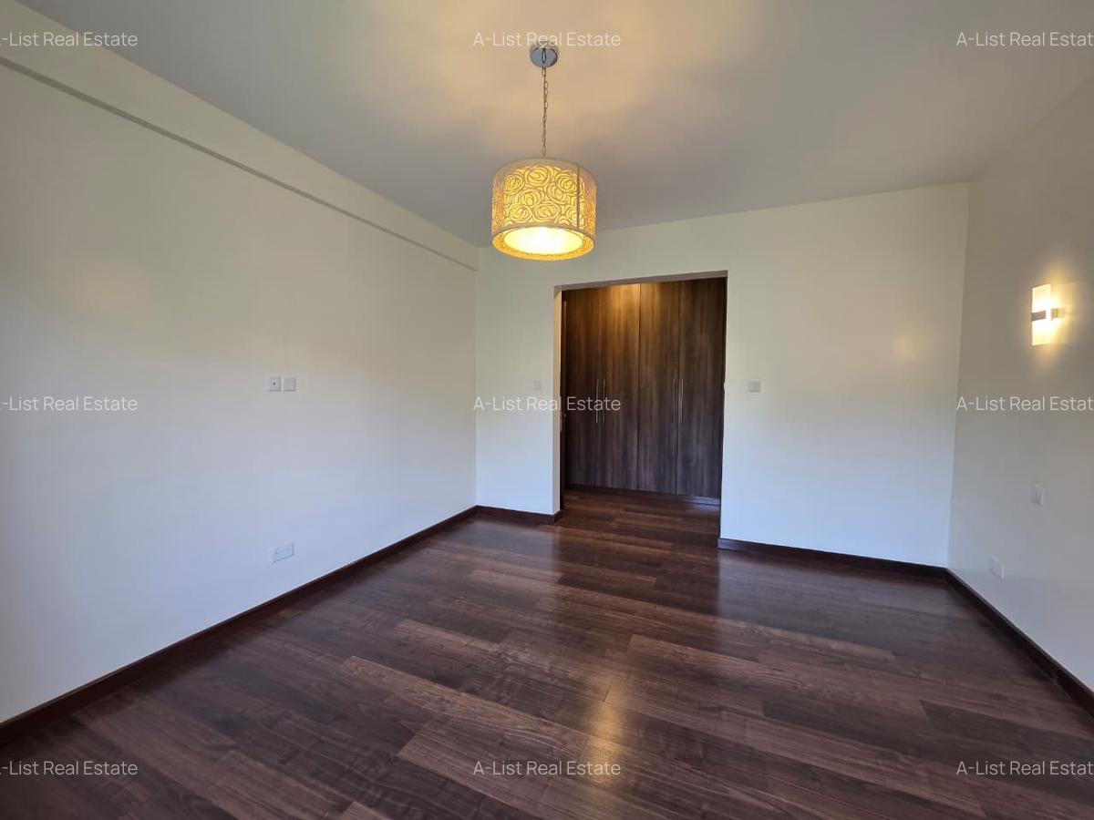 4 Bed Apartment with En Suite at General Mathenge - 4