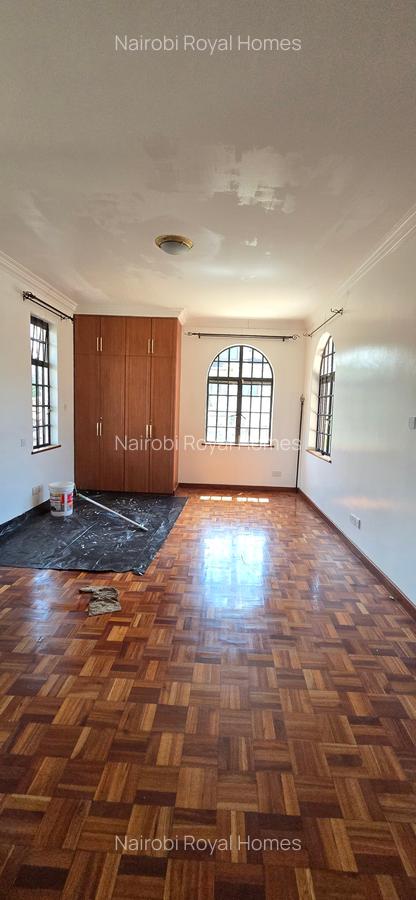 4 Bed Townhouse with En Suite at Lavington Green - 9