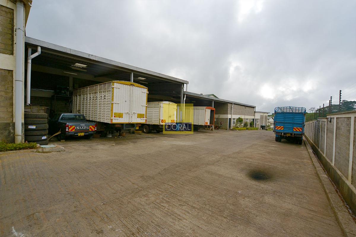 90,000 ft² Warehouse with Backup Generator at Kenya - 4