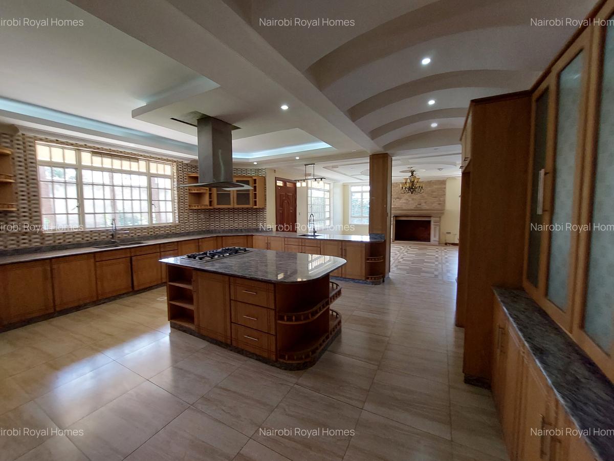 10 Bed House with En Suite at Runda Road - 9