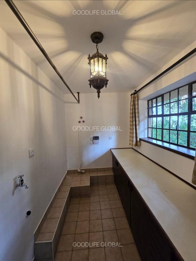 3 Bed House with En Suite at Peponi Road - 10