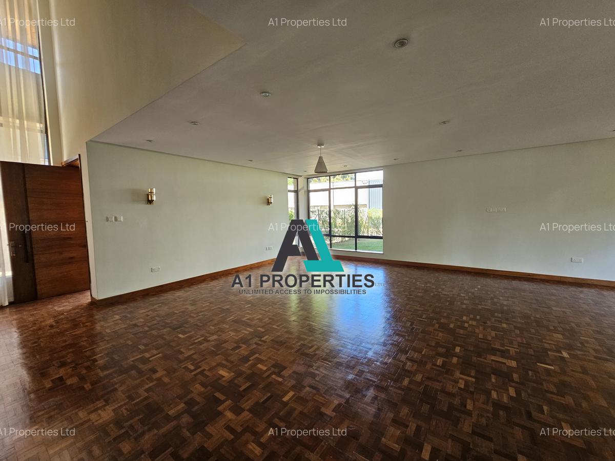 5 Bed Townhouse with En Suite in Lavington - 9