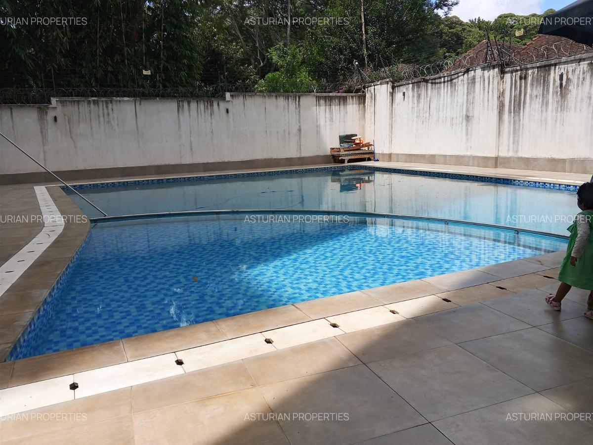 3 Bed Apartment with En Suite in Riverside - 12