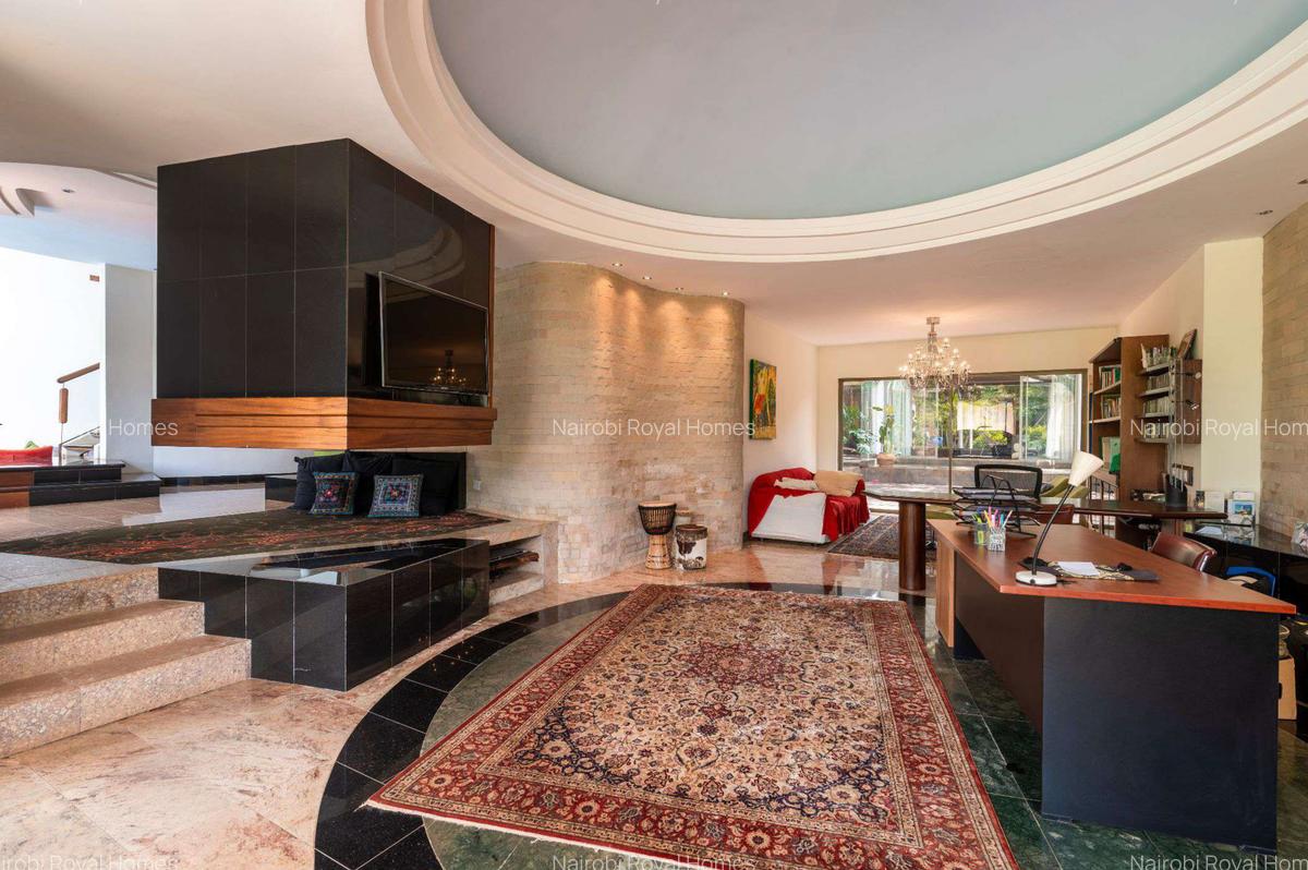 5 Bed House with En Suite at Magnolia Hill Lakeside - 17