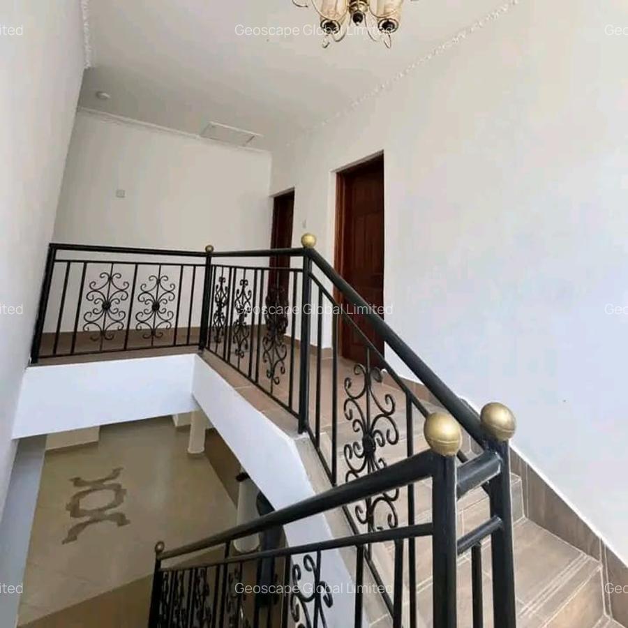 5 Bed House with En Suite in Kitengela - 5